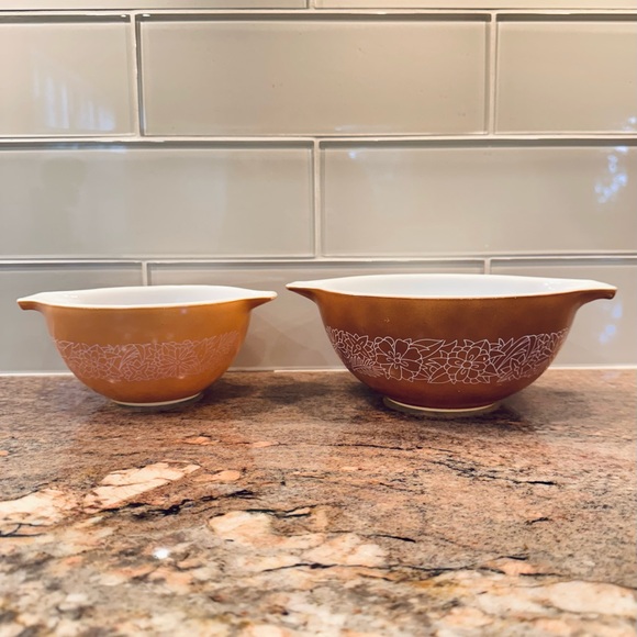 Vintage Pyrex Woodland Nesting Cinderella Bowls 1.5 Q 442 Brown & 750ml 441 Sand - Picture 9 of 12